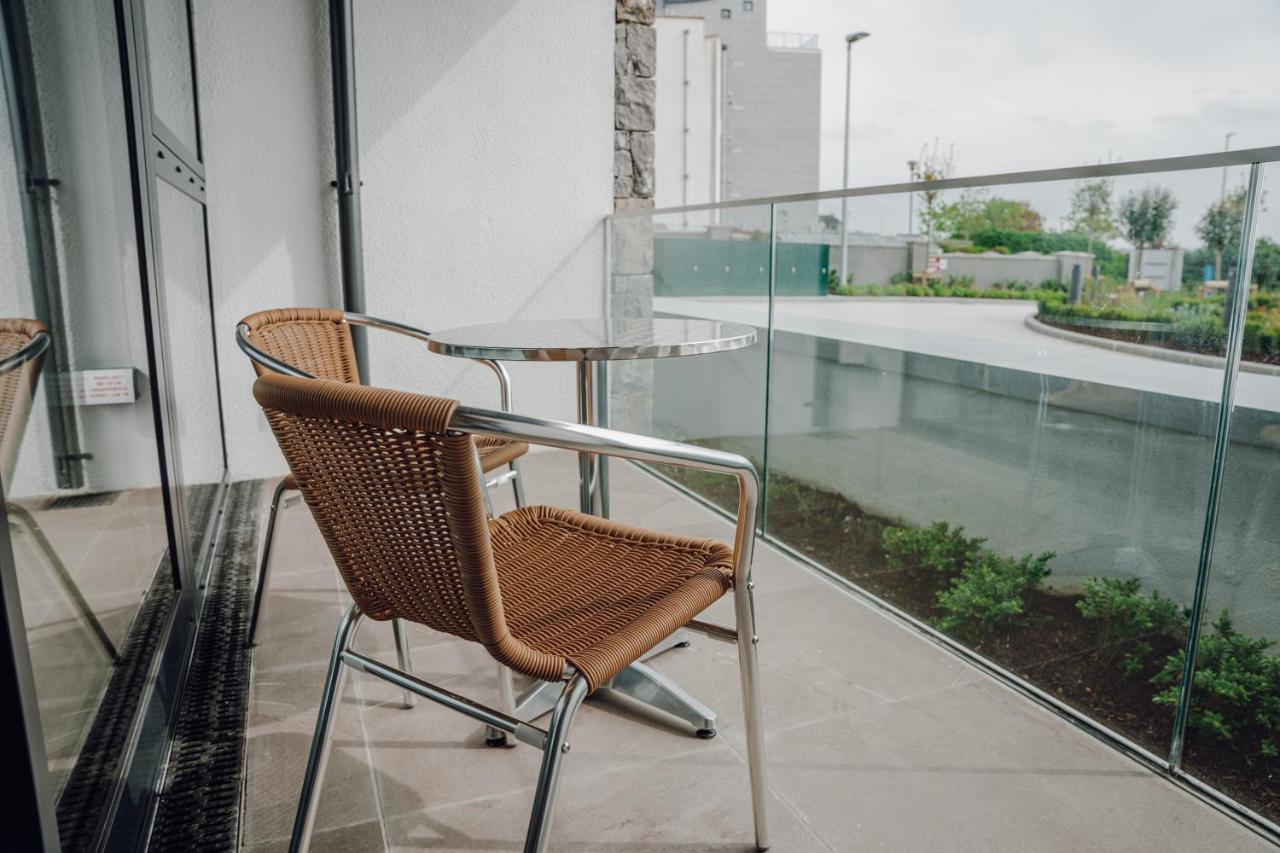 Shoreline Apartments Galway Exterior photo